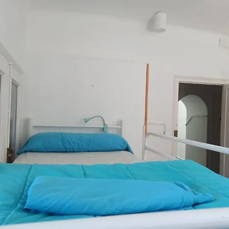 Cocollona Hostel *