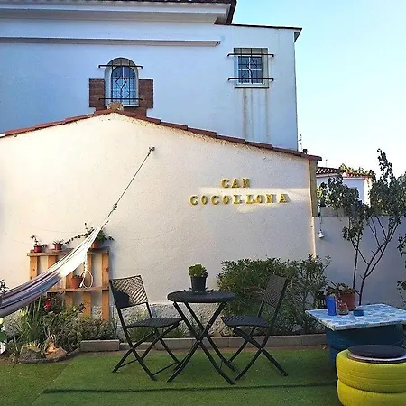 Cocollona Hostel Χιρόνα